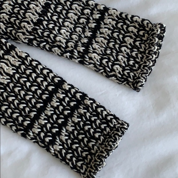 Like new Bababton / Aritzia chunky sweater - Picture 4 of 10